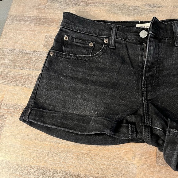 Gap black denim womens shorts 3” inch size 28 - Picture 4 of 7